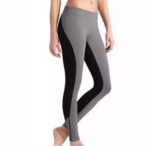 Athleta Homestretch Run Tights S